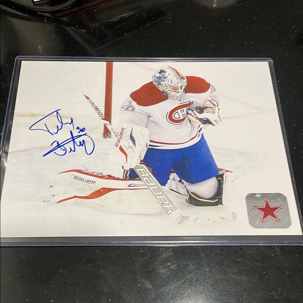 Montreal Canadiens Peter Budaj Signed and Authenticated Photo